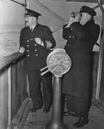 Captain Benjamin Taverner and Lookout - Capitaine Benjamin Taverner et surveillance