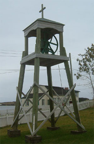 Bell Tower in memory of Edward Doherty - Tour de Bell dans la mmoire d'Edward Doherty